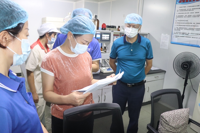 韶关市市场羁系局到广东万博max体育官网入口生产基地调研